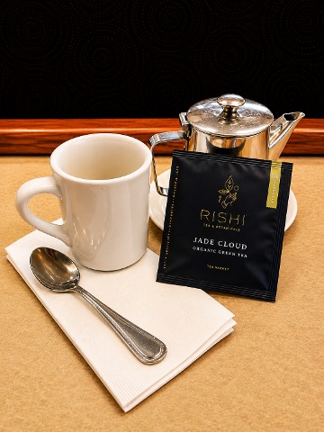 Jade Cloud Tea 